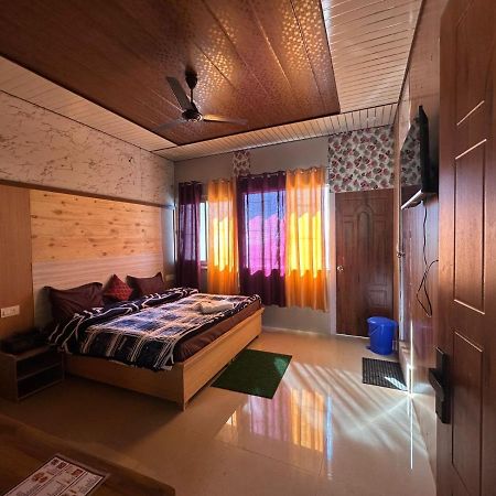 Kanatal'S Valley View Inn Bagian luar foto